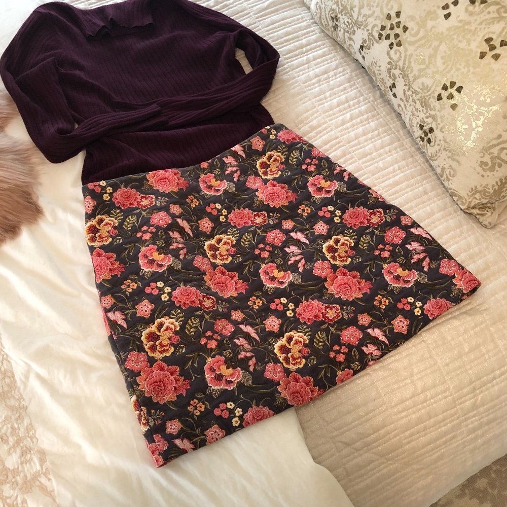 LOFT Brocade Mini Skirt size 8